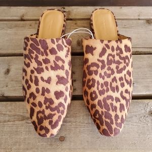 Banana Republic Mules Size 8 Leopard Print Slip On